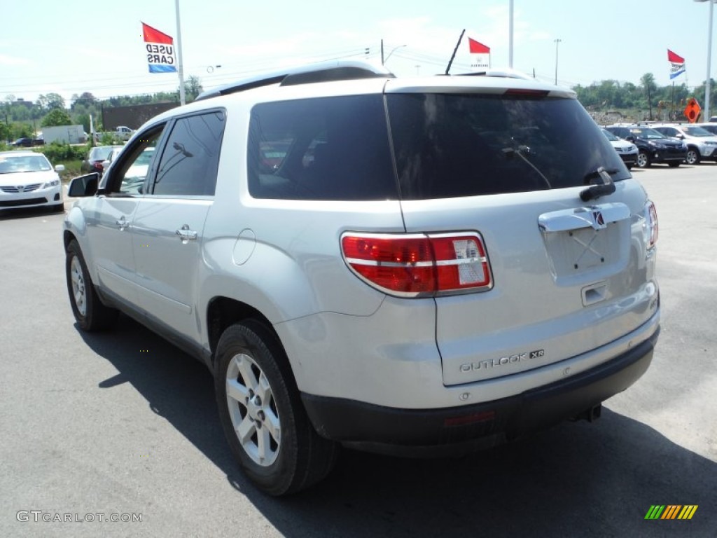 2009 Outlook XR AWD - Quicksilver / Black photo #7