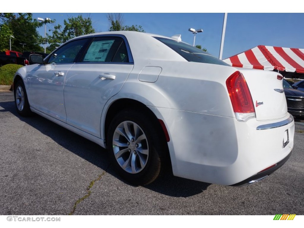 2015 300 Limited - Bright White / Black/Linen photo #2