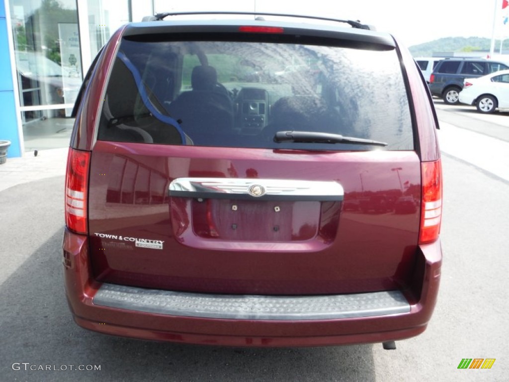 2008 Town & Country Touring - Deep Crimson Crystal Pearlcoat / Medium Slate Gray/Light Shale photo #8