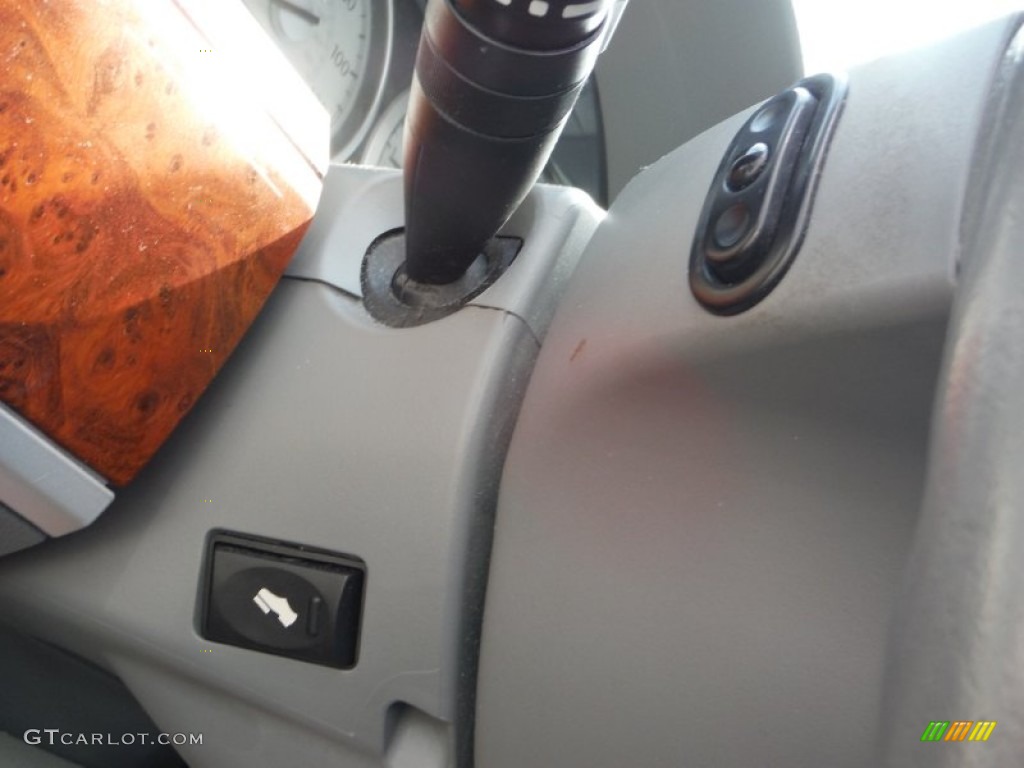 2008 Town & Country Touring - Deep Crimson Crystal Pearlcoat / Medium Slate Gray/Light Shale photo #14