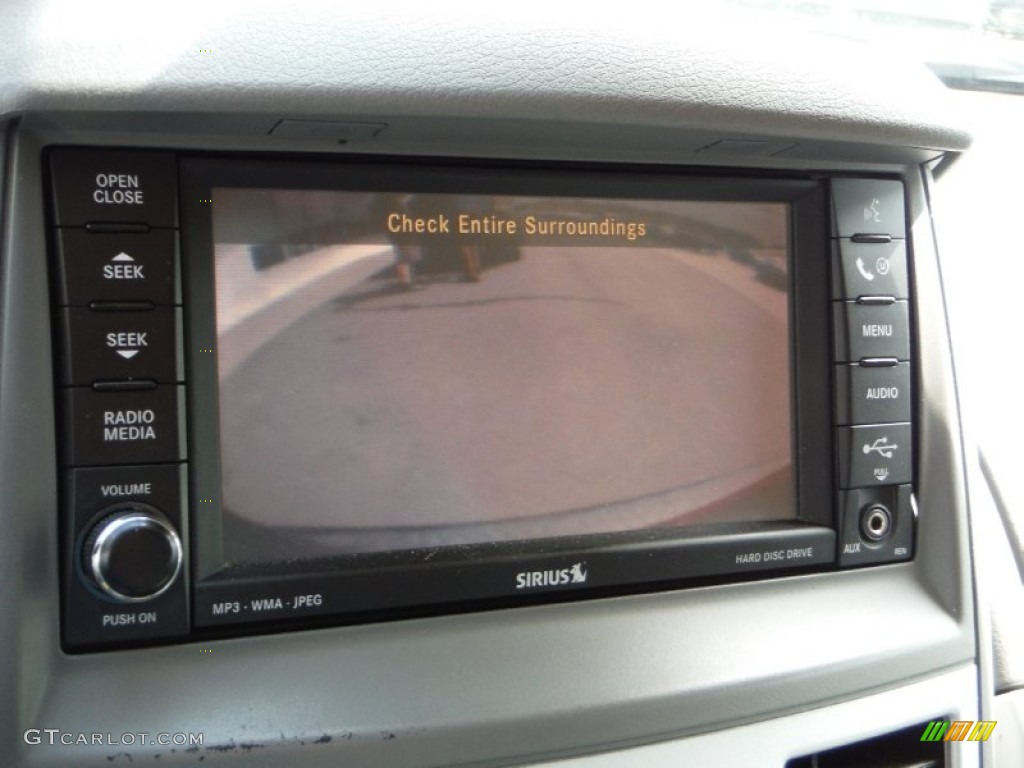 2008 Town & Country Touring - Deep Crimson Crystal Pearlcoat / Medium Slate Gray/Light Shale photo #17