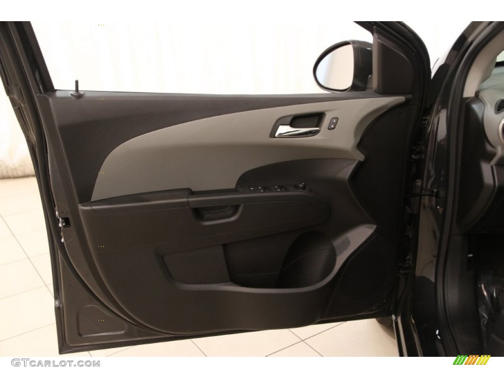 2015 Chevrolet Sonic LT Sedan Jet Black/Dark Titanium Door Panel Photo #103847801