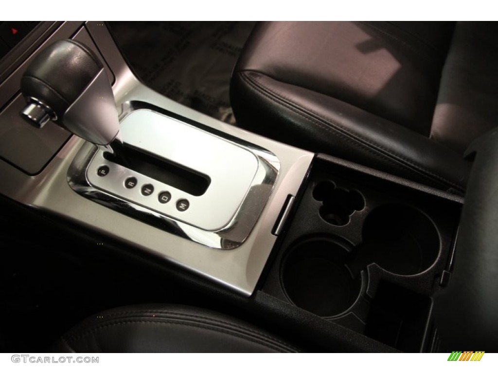 2007 Aura XR - Cream White / Black photo #11