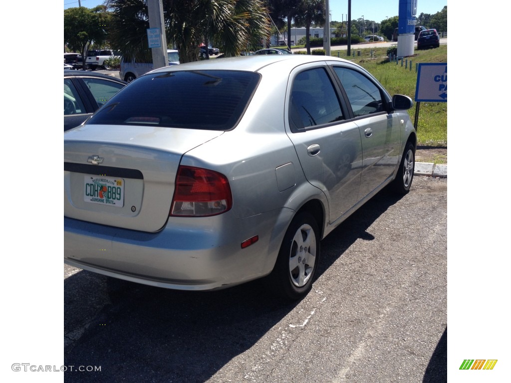 2005 Aveo LS Sedan - Galaxy Silver Metallic / Gray photo #8