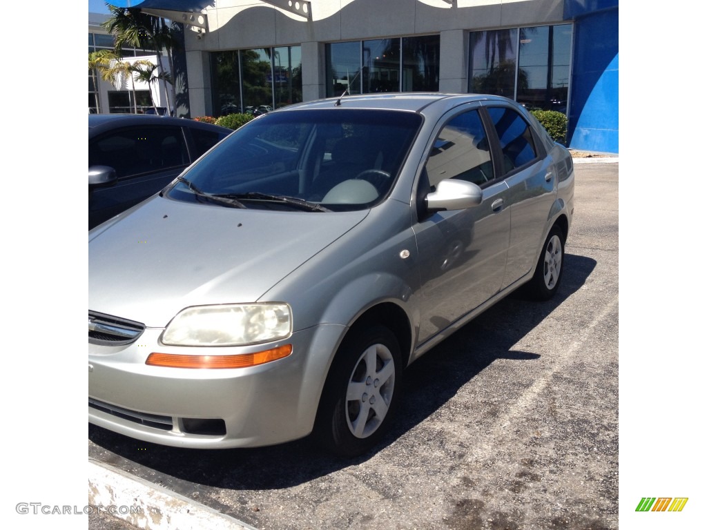2005 Aveo LS Sedan - Galaxy Silver Metallic / Gray photo #9