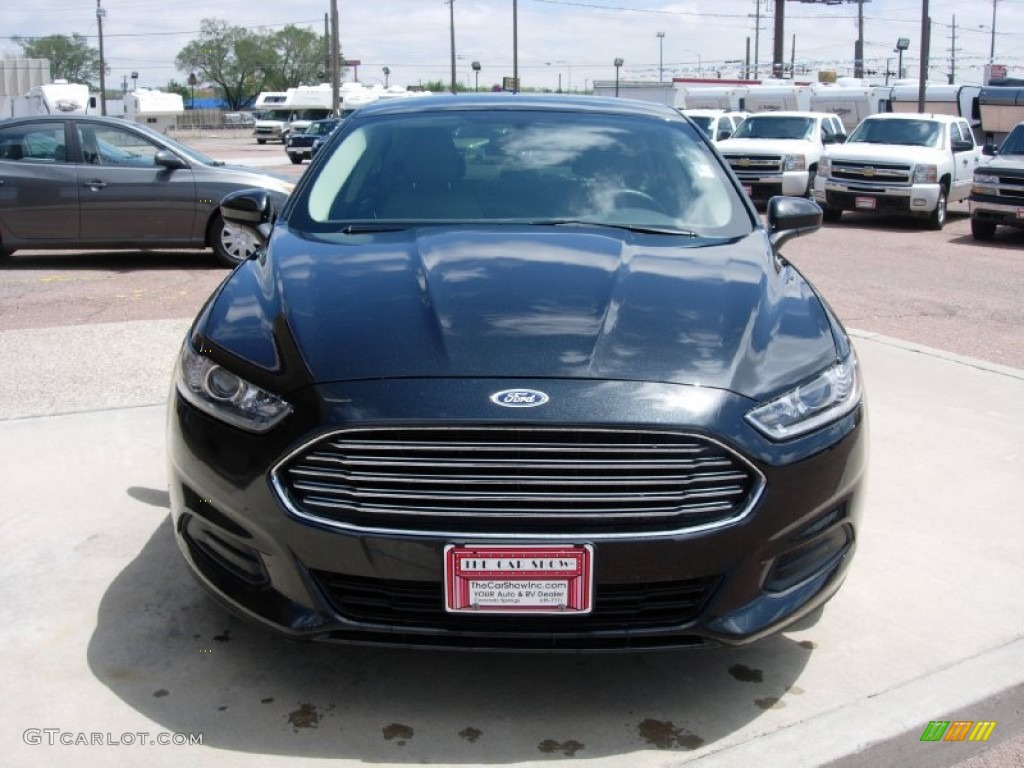 2013 Fusion S - Tuxedo Black Metallic / Earth Gray photo #8
