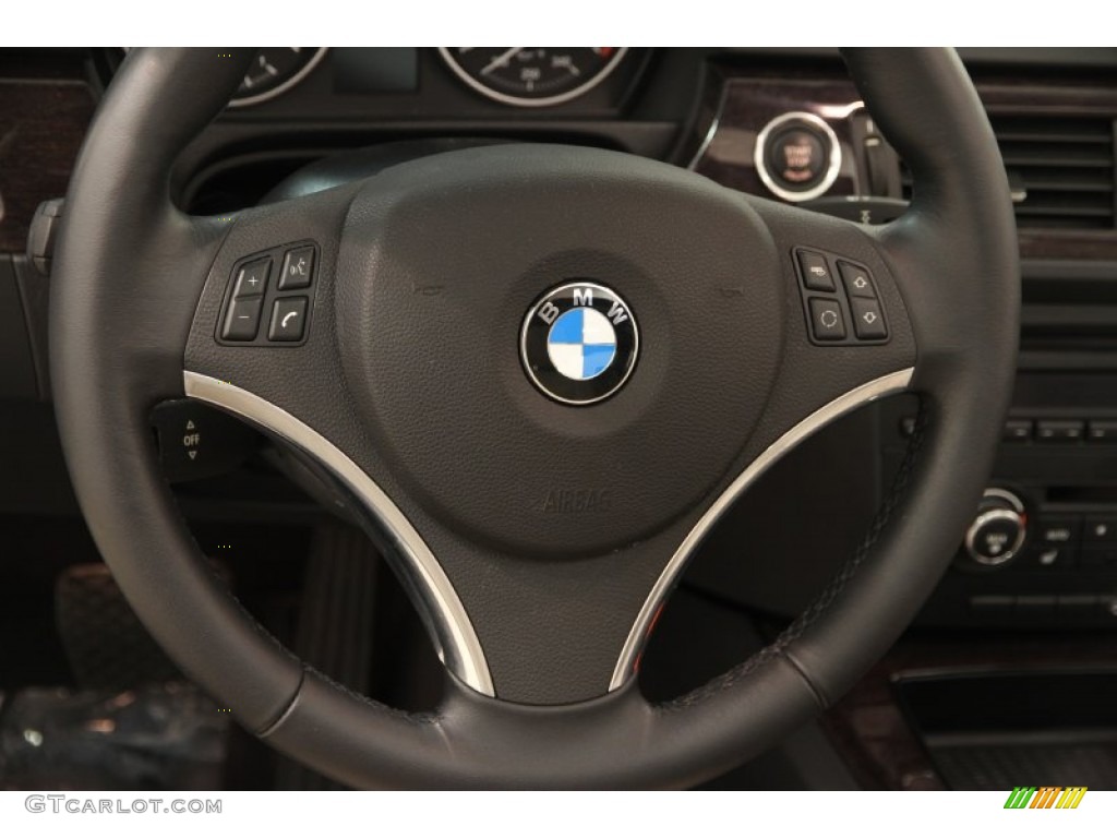 2012 BMW 3 Series 328i xDrive Coupe Oyster/Black Steering Wheel Photo #103867213