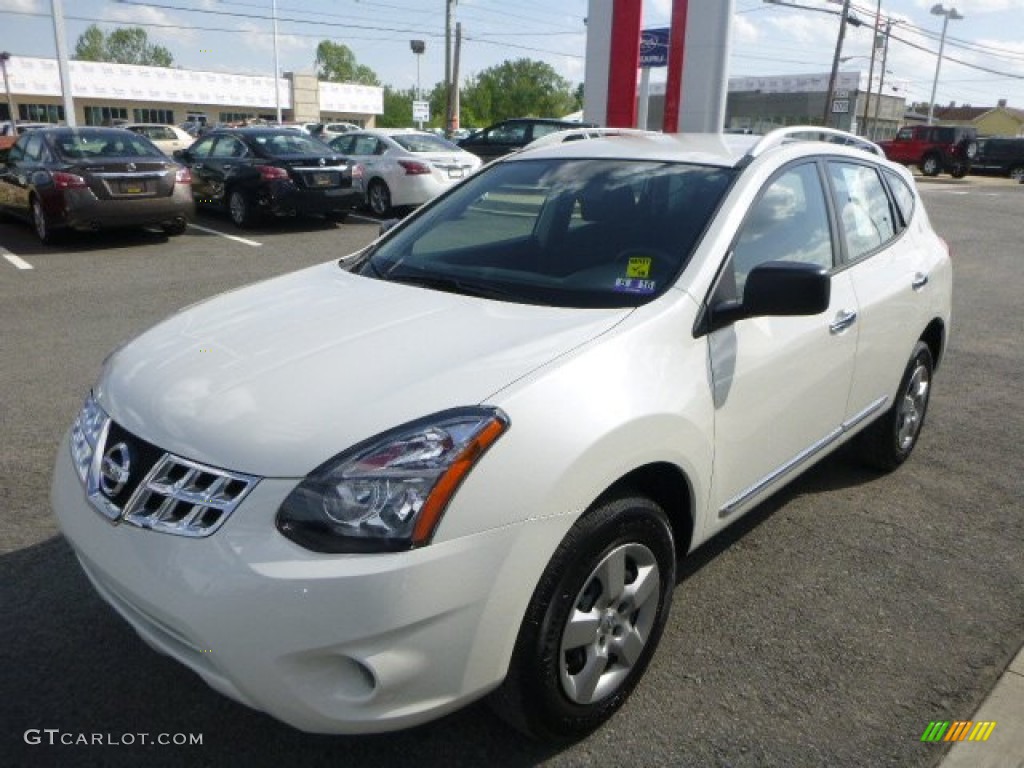 2014 Nissan Rogue Select S Exterior Photos