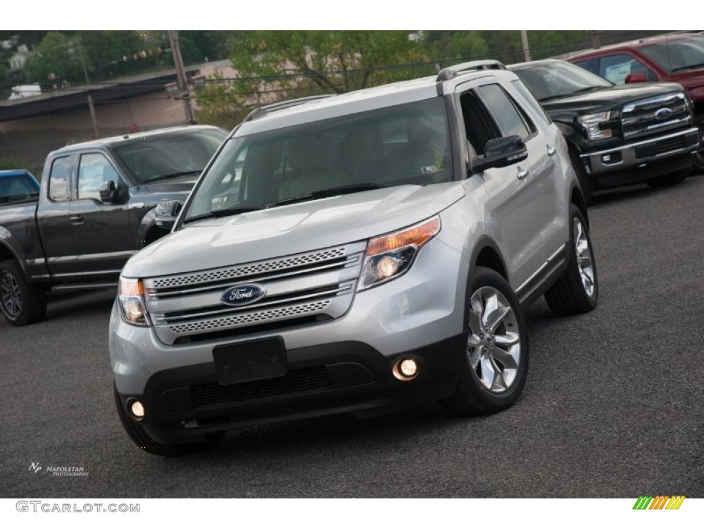 2015 Explorer XLT 4WD - Ingot Silver / Medium Light Stone photo #2