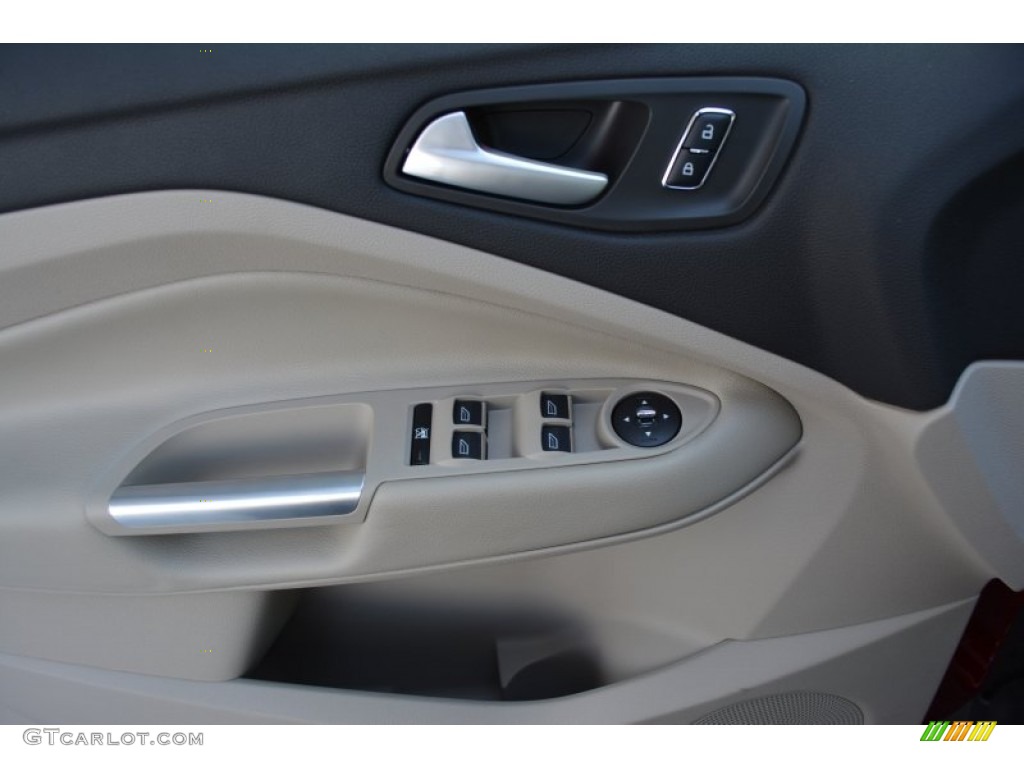 2015 Ford C-Max Hybrid SEL Medium Light Stone Door Panel Photo #103874256