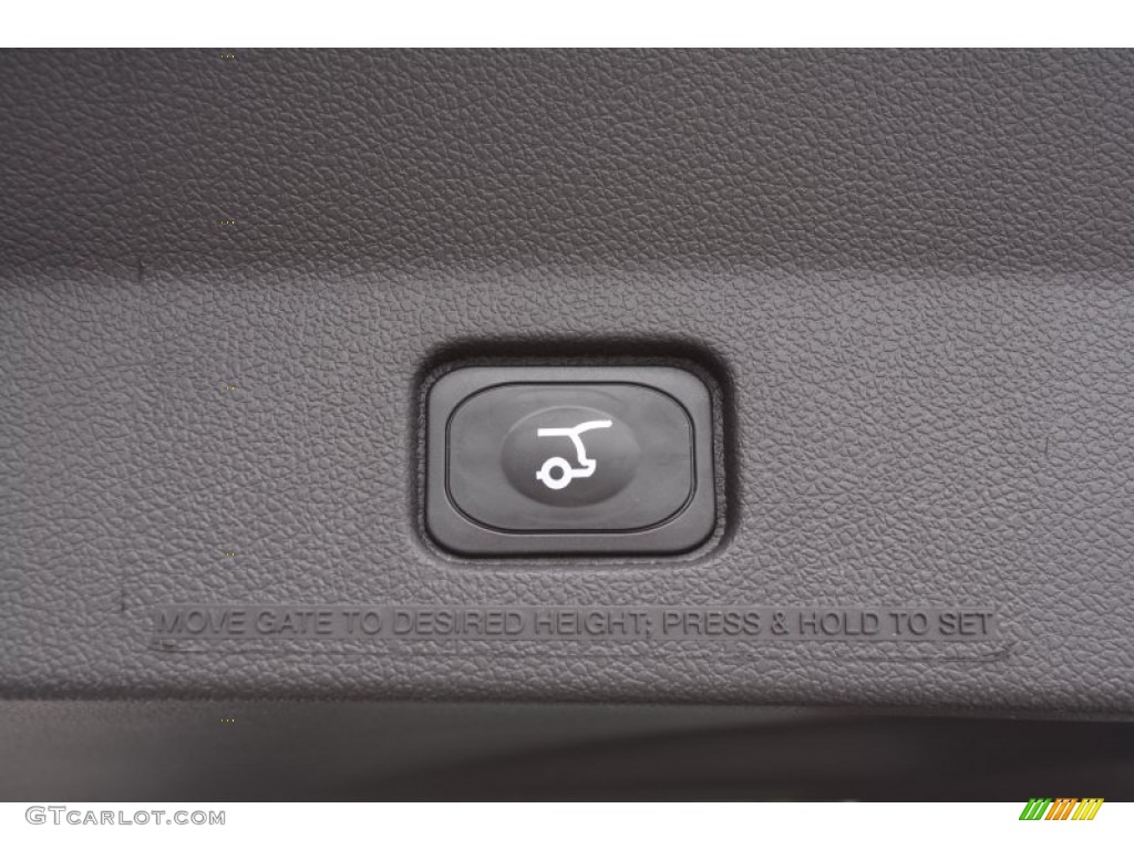 2015 Explorer XLT - Ingot Silver / Charcoal Black photo #12
