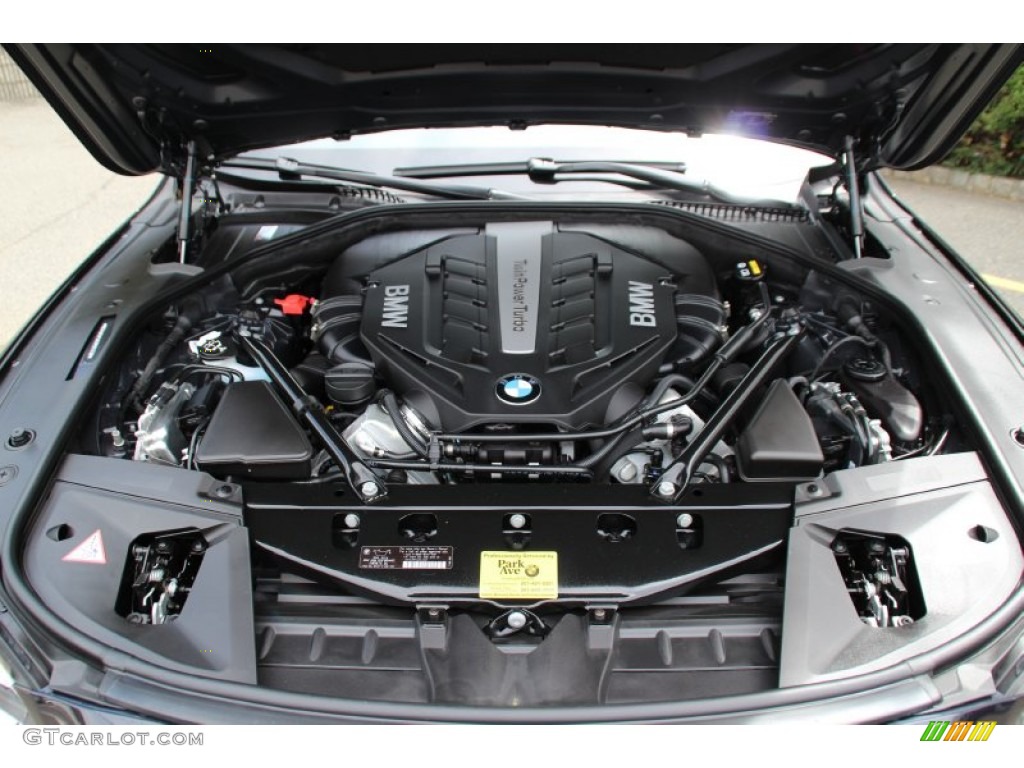 2015 BMW 7 Series 750i xDrive Sedan 4.4 Liter TwinPower Turbocharged DI DOHC 32-Valve VVT V8 Engine Photo #103877793