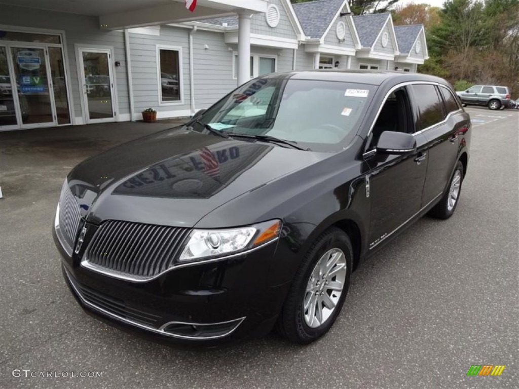 2014 MKT Livery AWD - Tuxedo Black / Charcoal Black photo #3