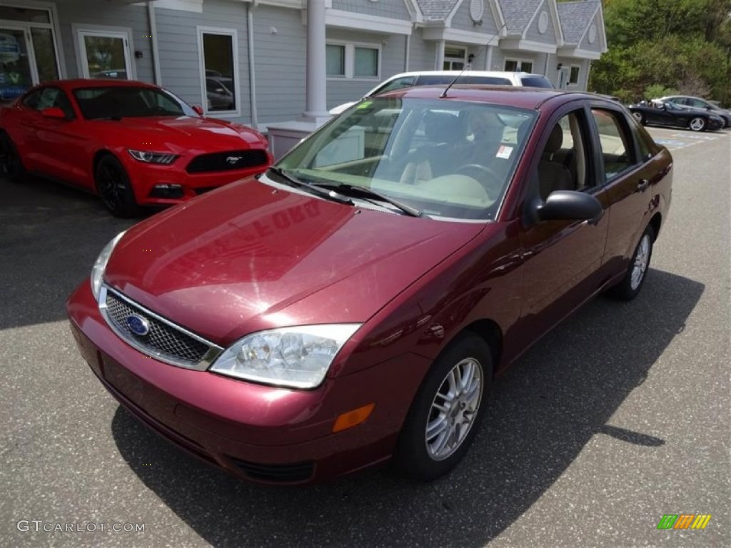 2007 Focus ZX4 SE Sedan - Dark Toreador Red Metallic / Dark Pebble/Light Pebble photo #3