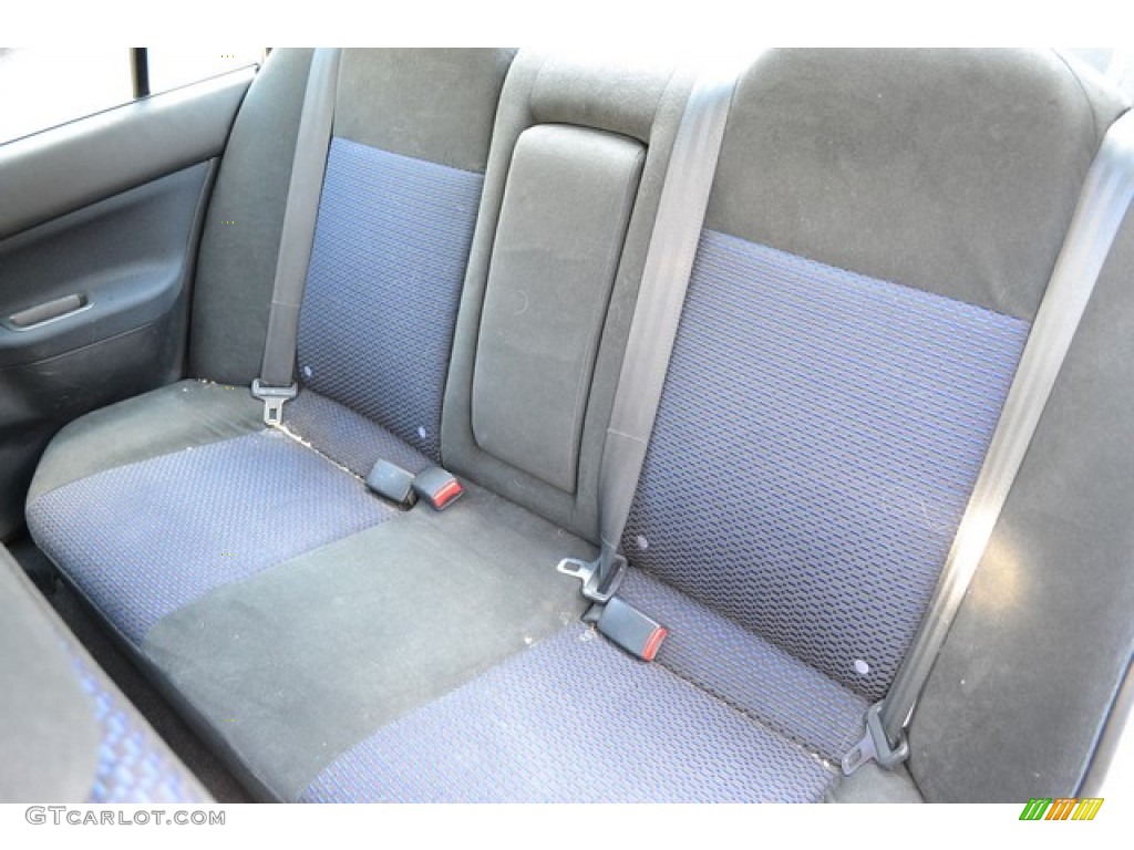 2002 Mitsubishi Lancer OZ Rally Rear Seat Photos