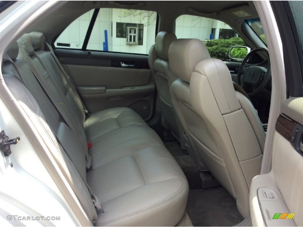 2002 Seville SLS - White Diamond / Neutral Shale photo #23