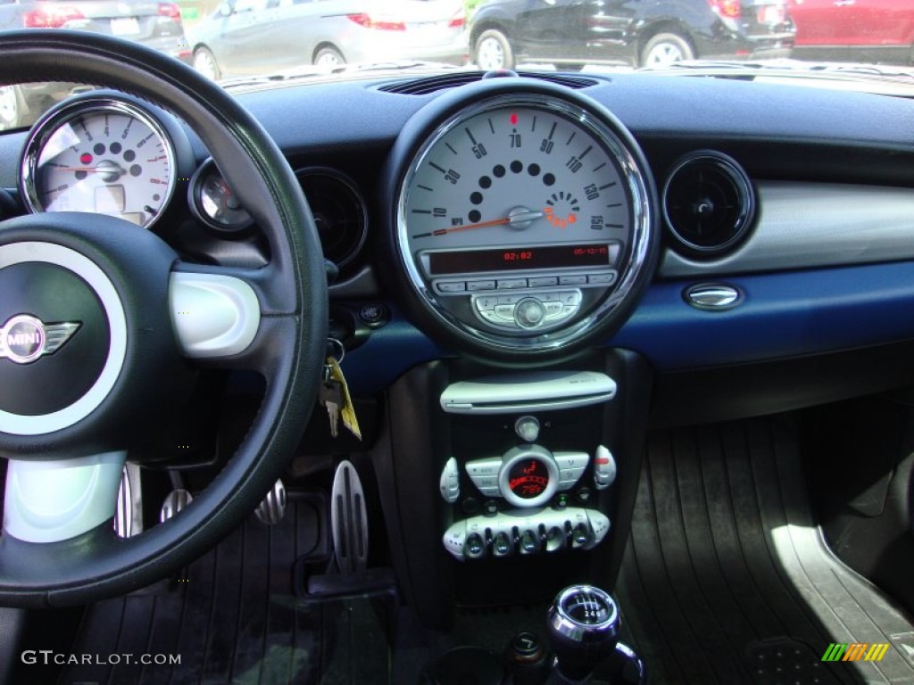 2008 Cooper S Clubman - Lightning Blue Metallic / Blue/Carbon Black photo #12