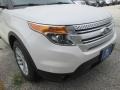 2015 White Platinum Ford Explorer XLT  photo #2