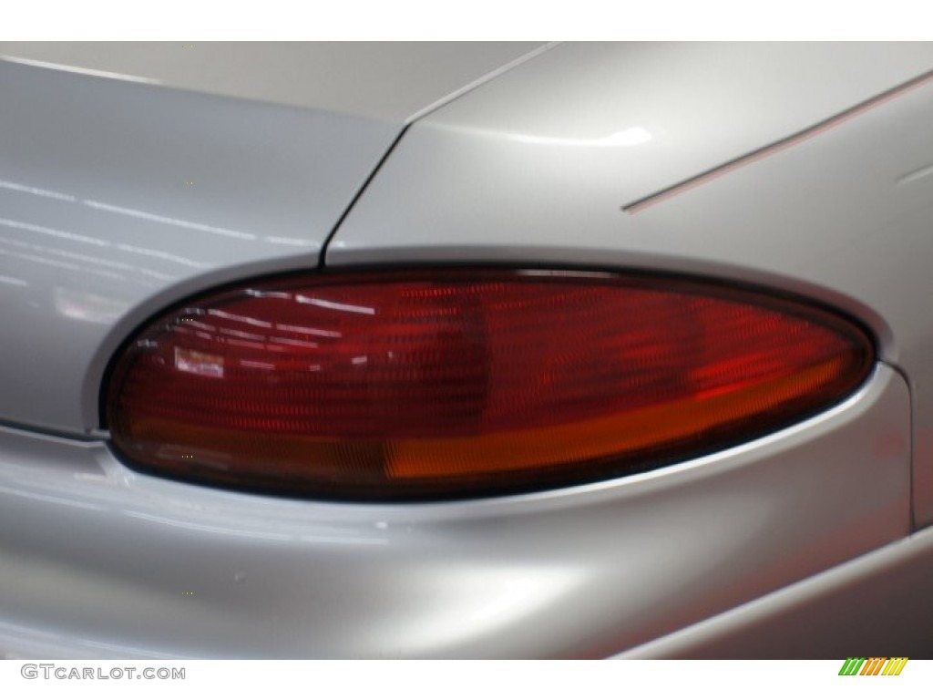 2000 LHS  - Bright Silver Metallic / Agate photo #54