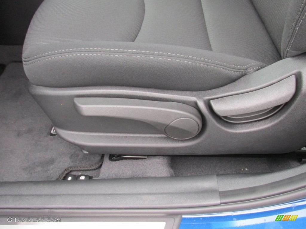 2016 Elantra Value Edition - Blue / Black photo #21