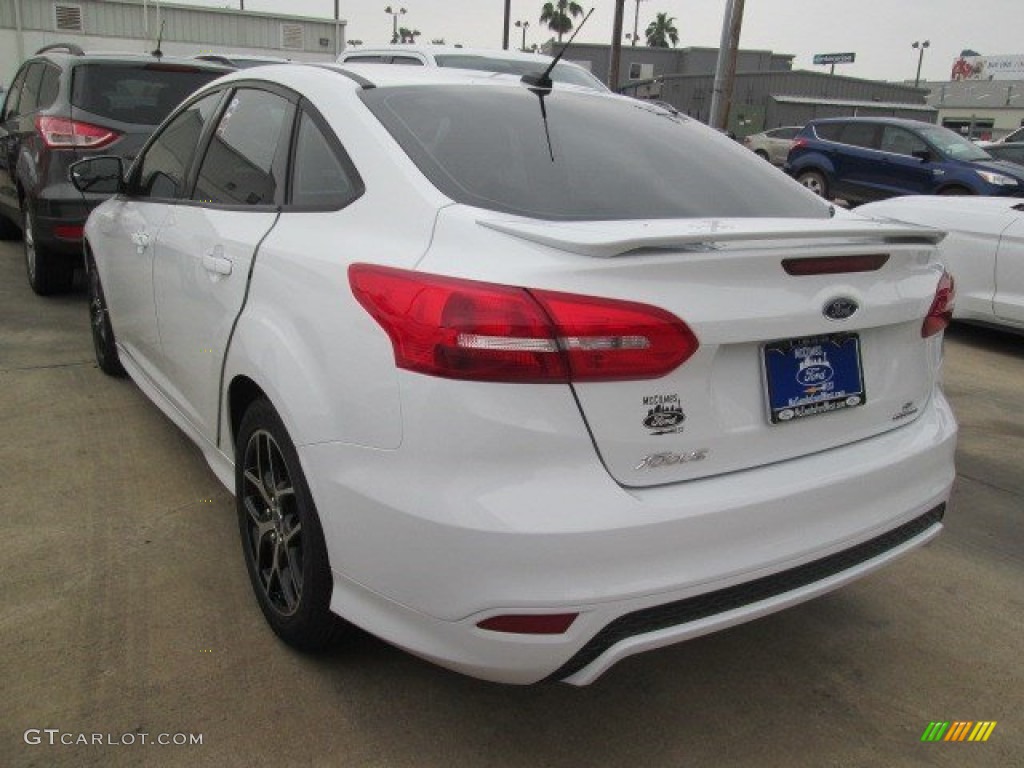 2015 Focus SE Sedan - Oxford White / Charcoal Black photo #6