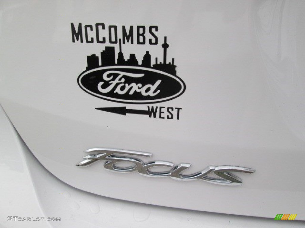 2015 Focus SE Sedan - Oxford White / Charcoal Black photo #10