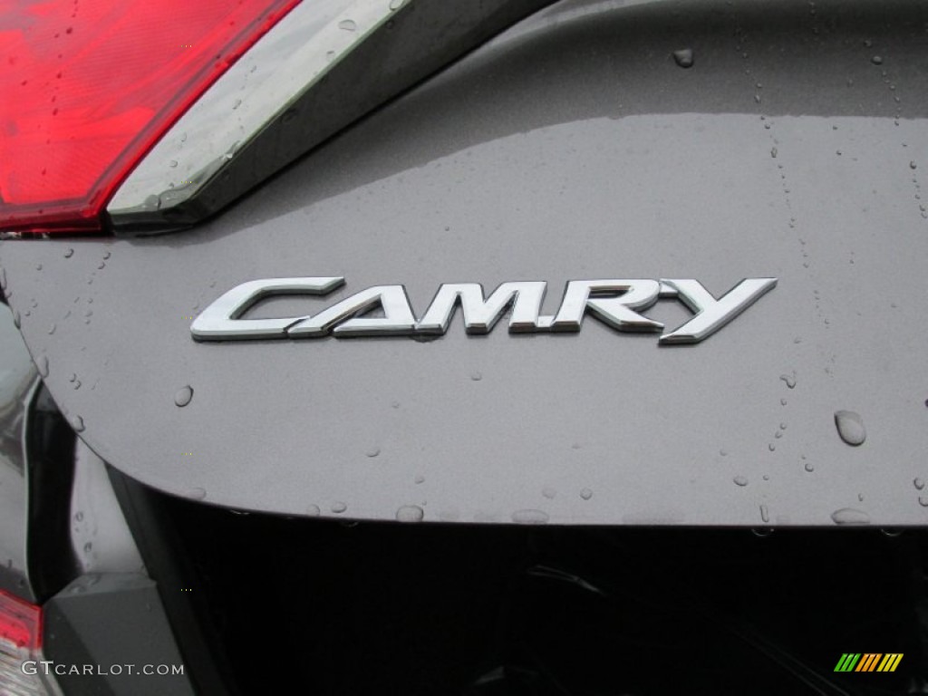 2015 Camry SE - Predawn Gray Mica / Black photo #13