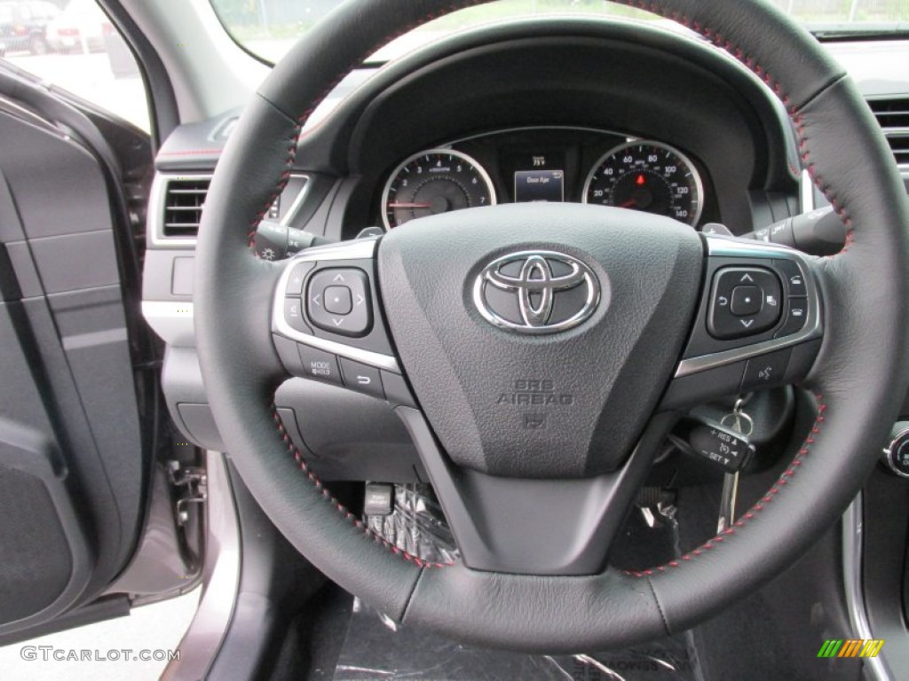2015 Camry SE - Predawn Gray Mica / Black photo #28