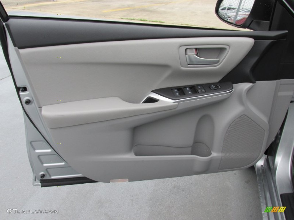 2015 Camry LE - Celestial Silver Metallic / Ash photo #19