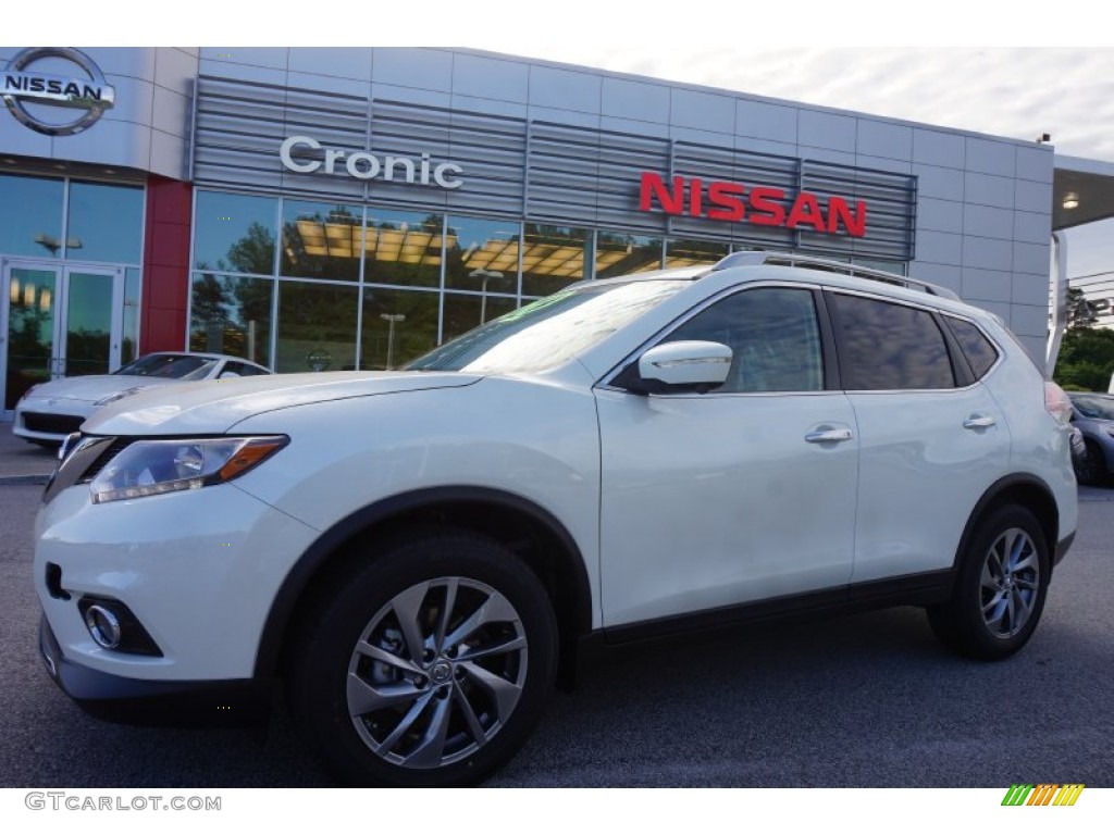 2015 Rogue SL - Pearl White / Charcoal photo #1