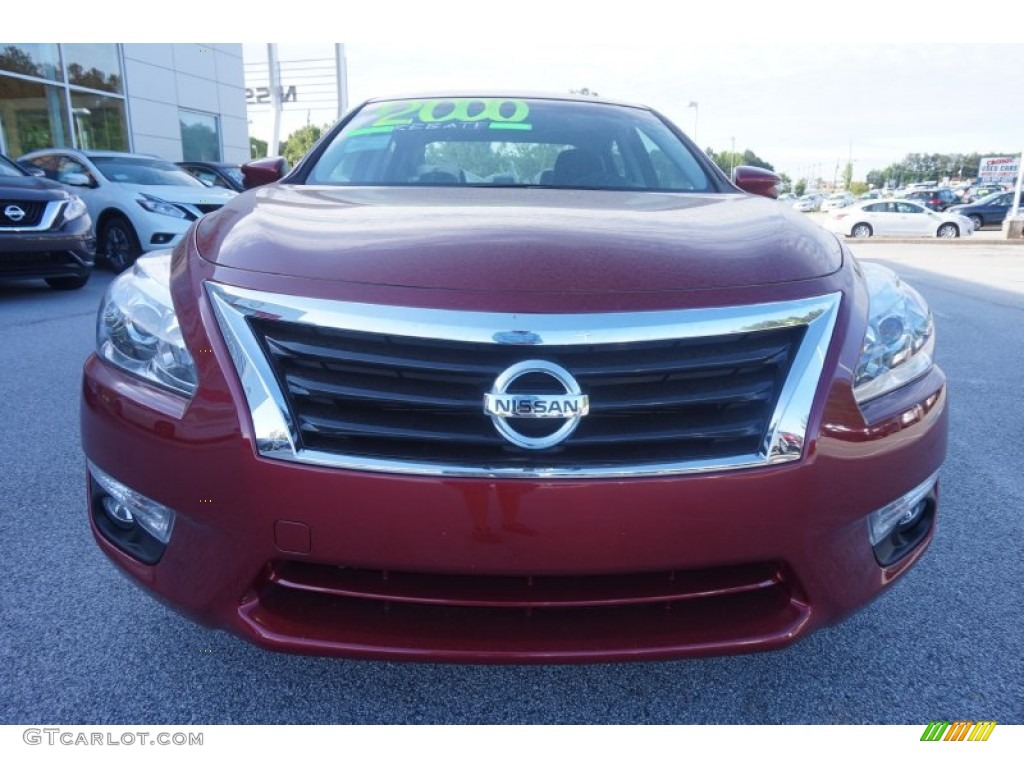 2015 Altima 2.5 SV - Cayenne Red / Charcoal photo #8