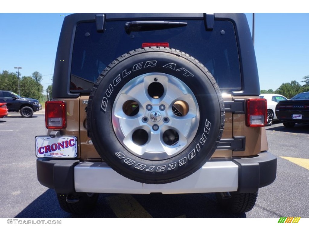 2015 Wrangler Unlimited Sahara 4x4 - Copper Brown Pearl / Black/Dark Saddle photo #6