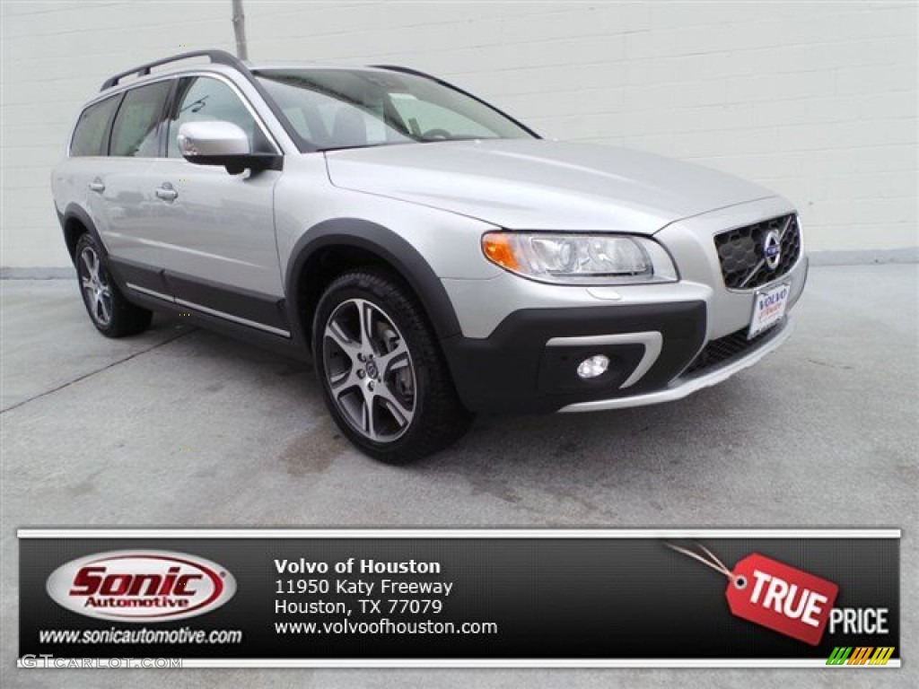 2015 XC70 T6 AWD - Bright Silver Metallic / Off Black photo #1