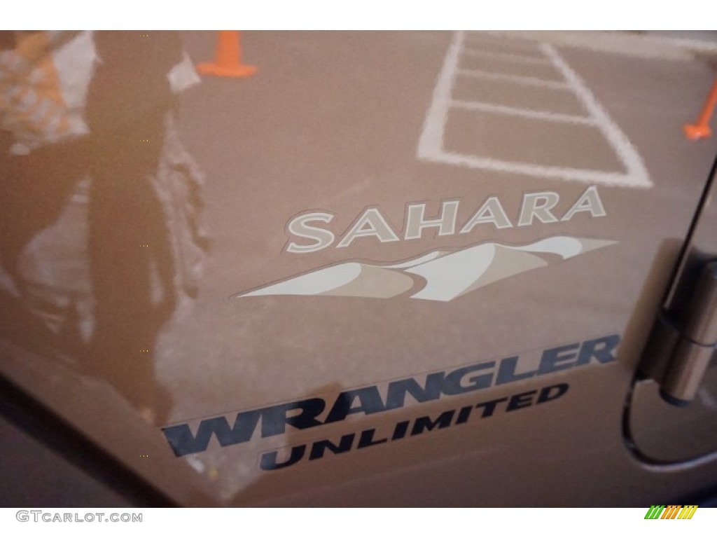 2015 Wrangler Unlimited Sahara 4x4 - Copper Brown Pearl / Black/Dark Saddle photo #13