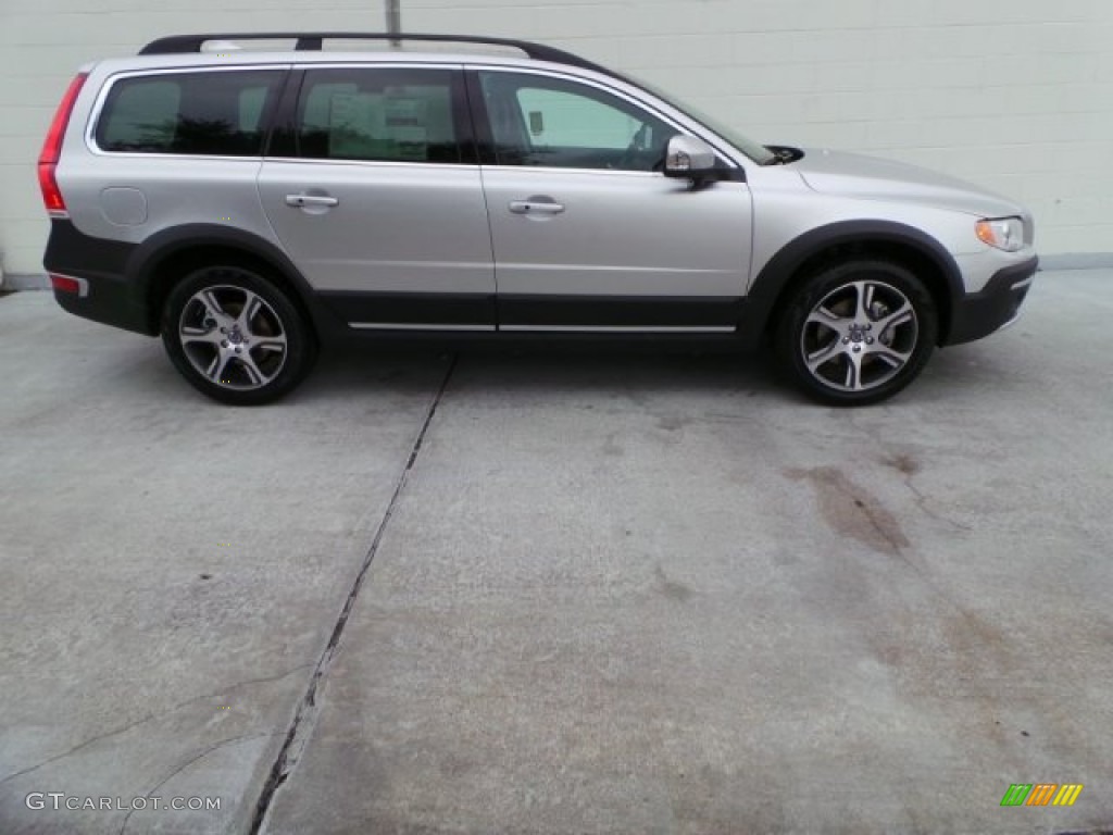 Bright Silver Metallic 2015 Volvo XC70 T6 AWD Exterior Photo #103921682