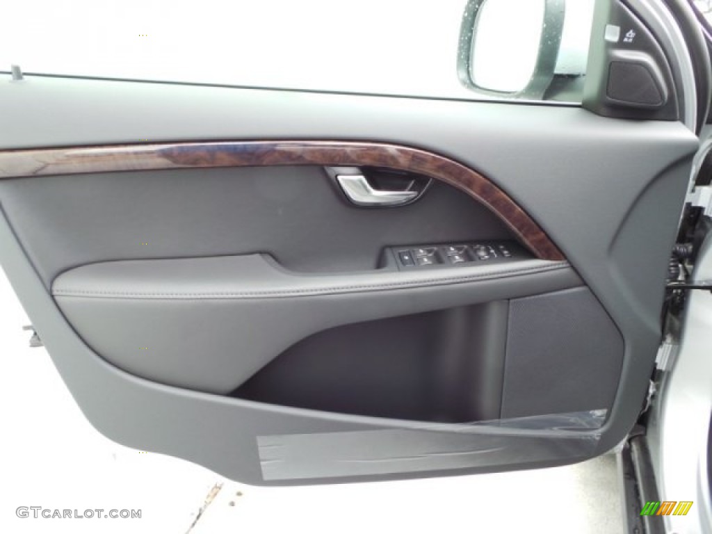 2015 Volvo XC70 T6 AWD Door Panel Photos