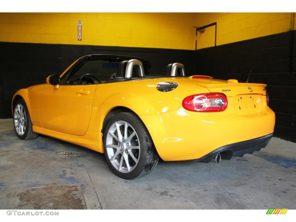 2009 MX-5 Miata Grand Touring Roadster - Competition Yellow / Black photo #14