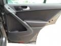 Pepper Gray Metallic - Tiguan SE Photo No. 33