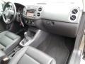 Pepper Gray Metallic - Tiguan SE Photo No. 36