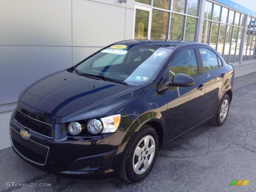 2013 Sonic LS Sedan - Black Granite Metallic / Jet Black/Dark Titanium photo #1