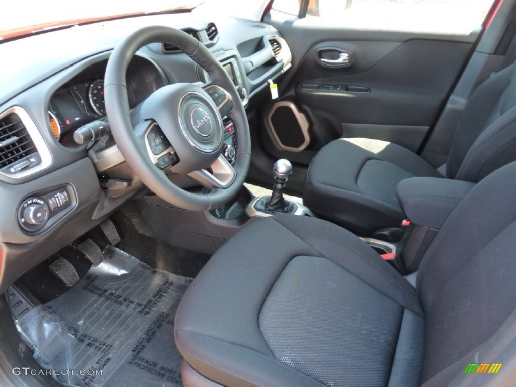 Black Interior 2015 Jeep Renegade Latitude 4x4 Photo #103951962