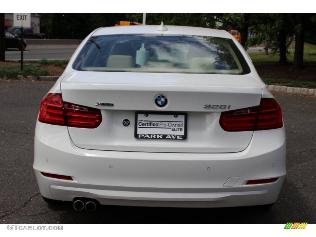 2015 3 Series 328i xDrive Sedan - Alpine White / Venetian Beige photo #4