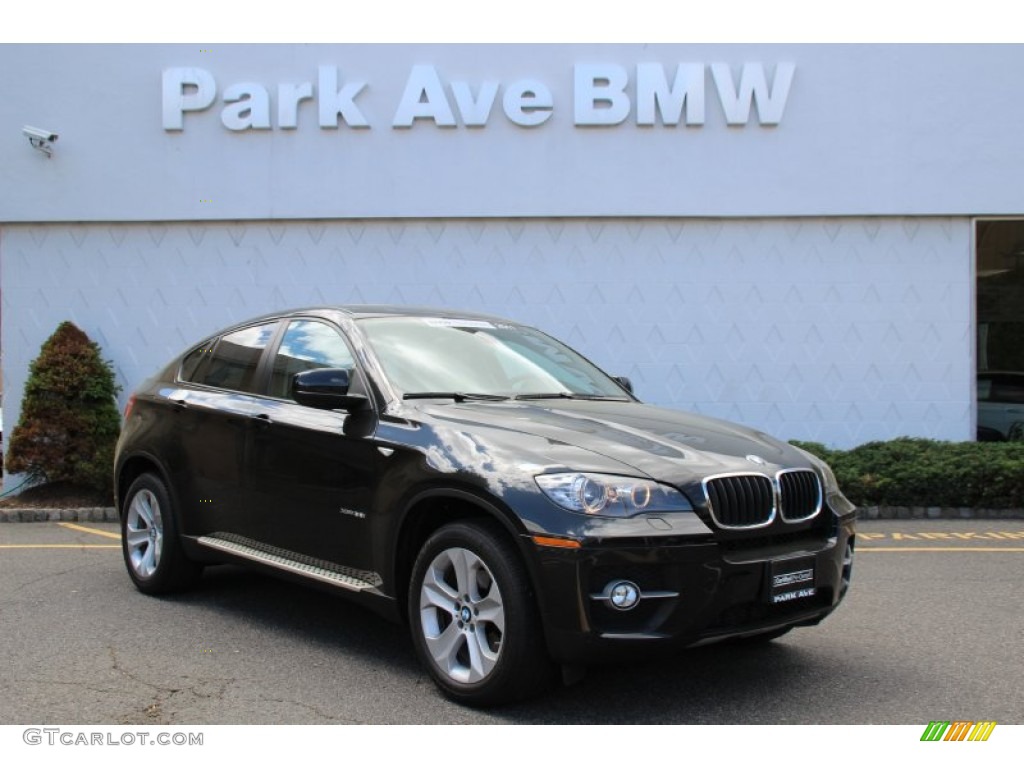 Black Sapphire Metallic BMW X6