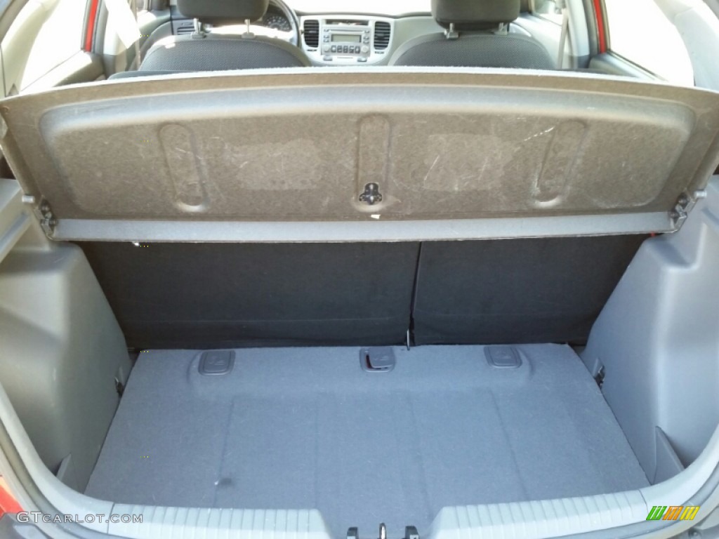 2006 Rio Rio5 SX Hatchback - Tropical Red / Gray photo #7