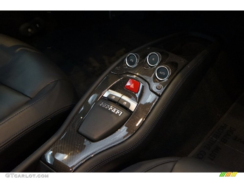 2011 Ferrari 458 Italia Transmission Photos