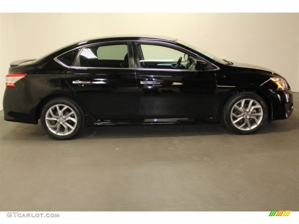 2013 Sentra SR - Super Black / Charcoal photo #2