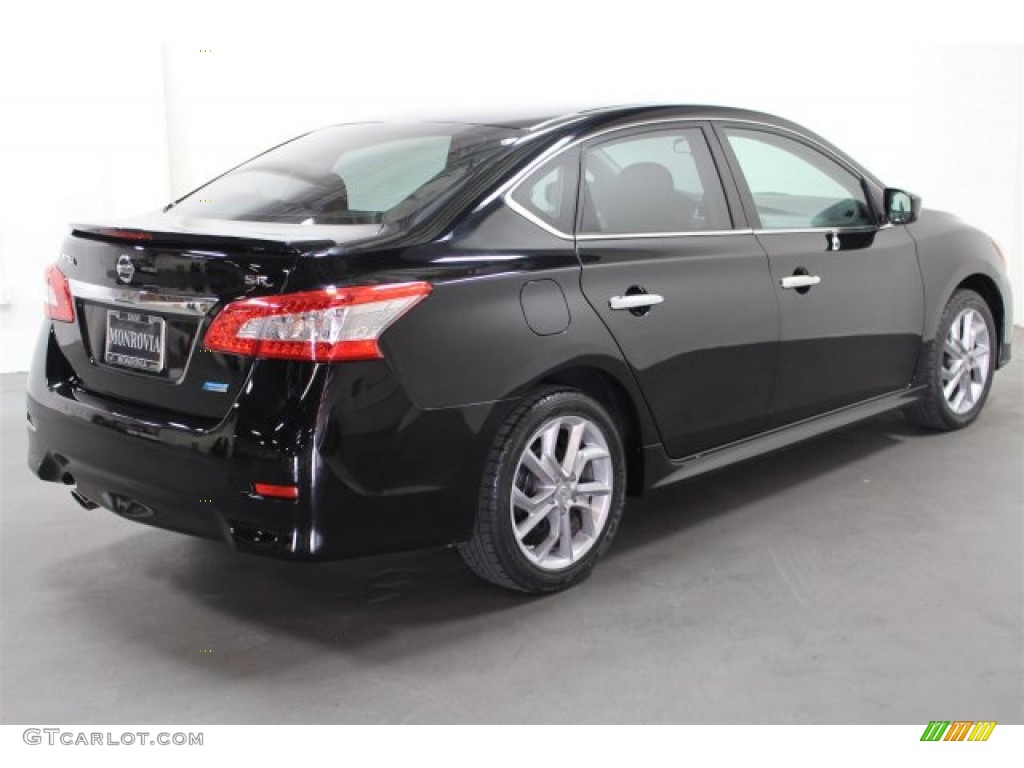 2013 Sentra SR - Super Black / Charcoal photo #4