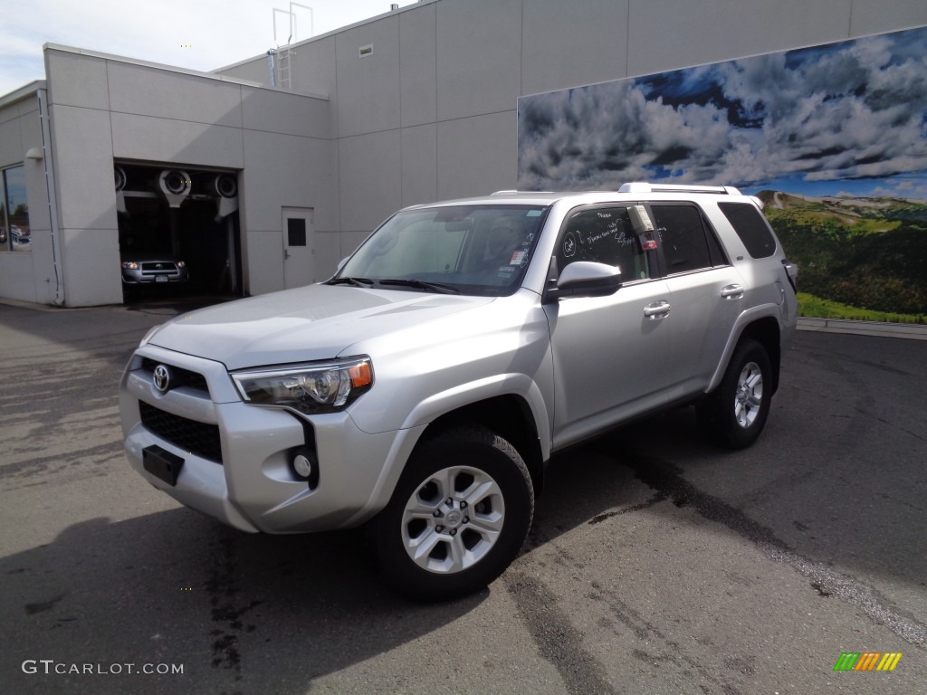 Classic Silver Metallic 2014 Toyota 4Runner SR5 4x4 Exterior Photo #103971696