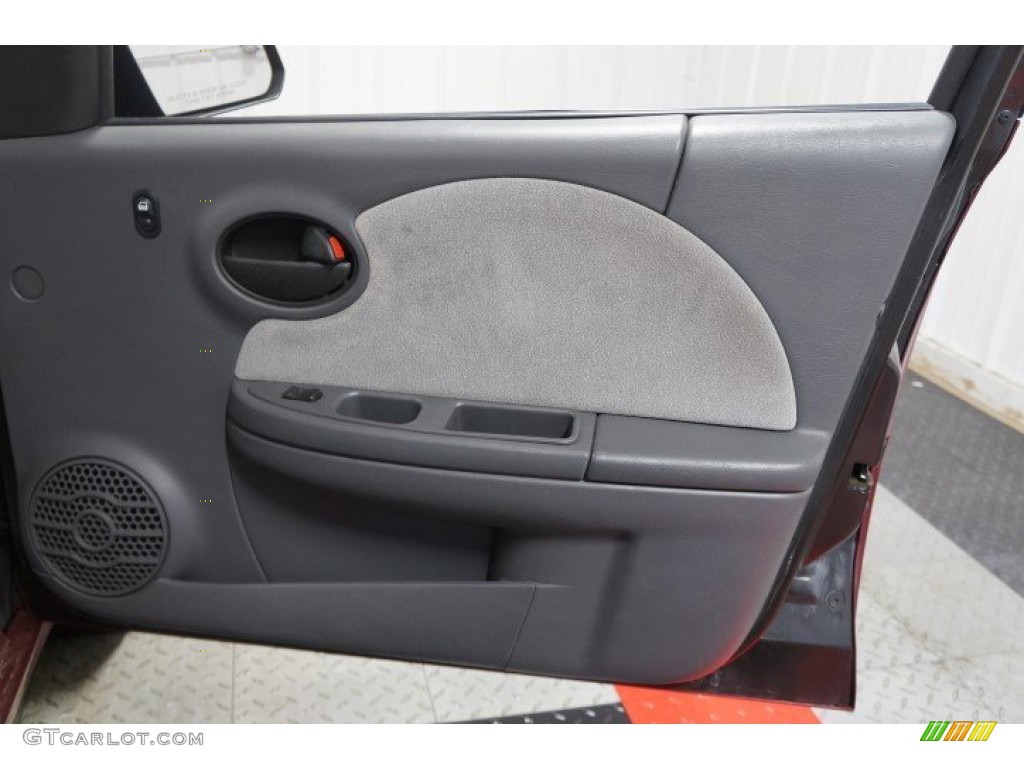 2004 ION 3 Sedan - Berry Red / Grey photo #17