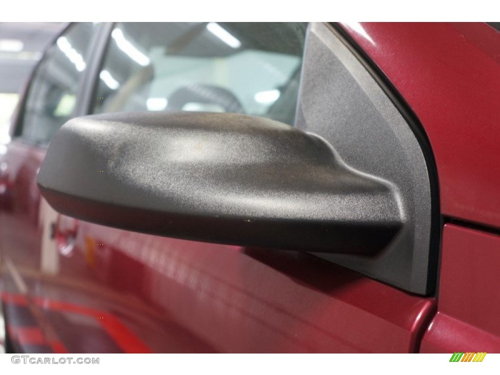2004 ION 3 Sedan - Berry Red / Grey photo #102